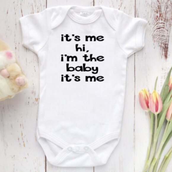 It's Me Hi, I'm The Baby It's Me Gerber Brand Onesie®, Multiple Color, T Swift - Picture 1 of 5